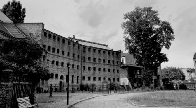 Öffentliche Führung in der Gedenkstätte Köpenicker Blutwoche (traduzione in calce)